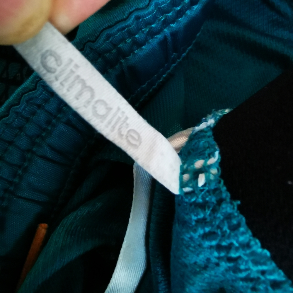 Adidas Shorts Boys Green Pattern age 9-10yr - Picture 8 of 8